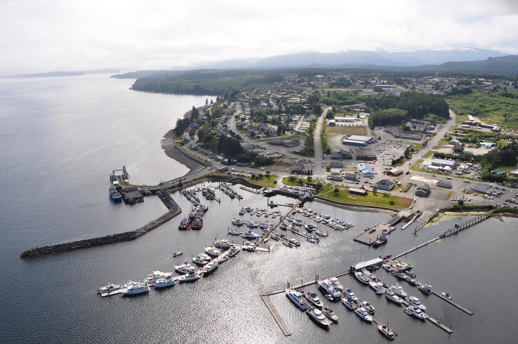 Cedar Park Resort Port Mcneill Exterior photo